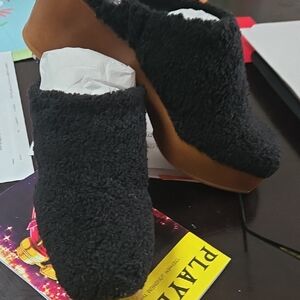 Vince Camuto Black and Brown Mules